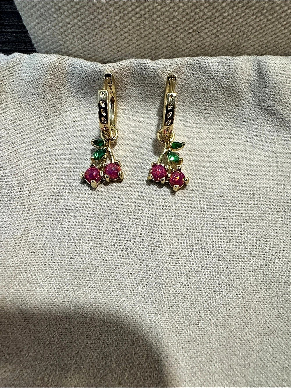 Kendra Scott Cherry Huggie Earrings in Berry Kyocera Opal